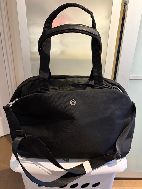 lululemon athletica Handbags - City Essential Bag 25L
